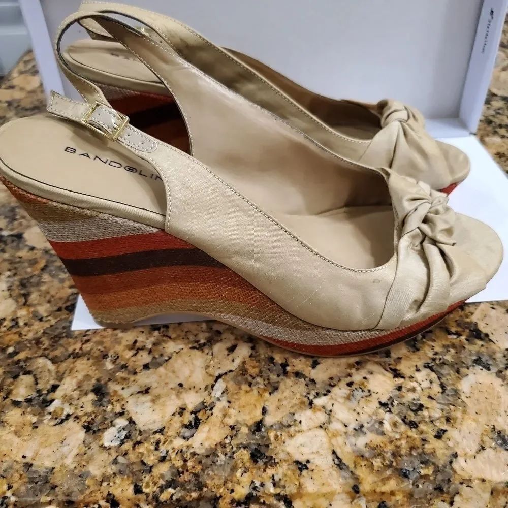 Bandolino Shakin women's wedge sandal